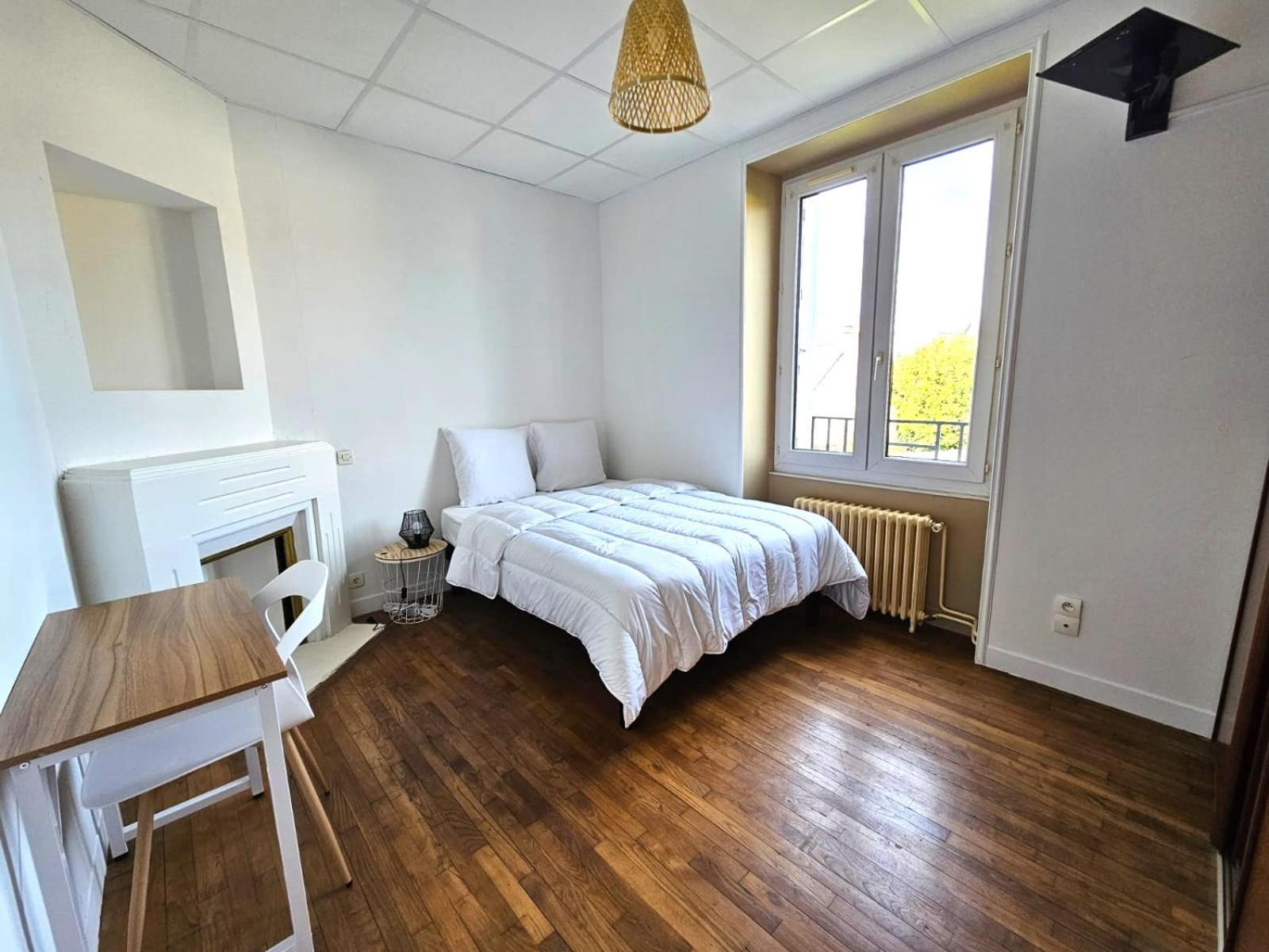 Chambre Lumineuse En Coloc Pour 1 Etudiant Ou Jeune Actif Ploërmel Exterior foto